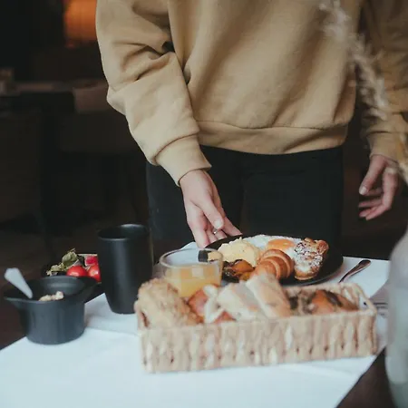 ホテル Alpen-karawanserai