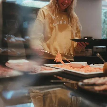 ホテル Alpen-karawanserai