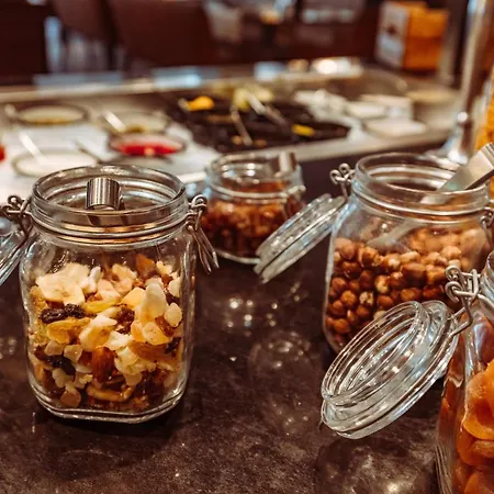 Alpen-karawanserai ホテル ザールバッハ・ヒンターグレム