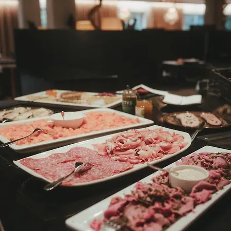 ホテル Alpen-karawanserai